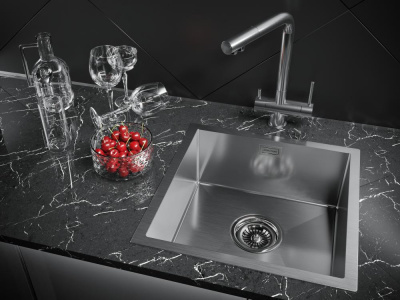 Смеситель для кухни Paulmark Skalen Sk213020-SS нержавеющая сталь